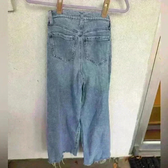 SO distressed jeans. Light/medium wash. Size 1/25. Super high rise 90s wide leg - Picture 2 of 3